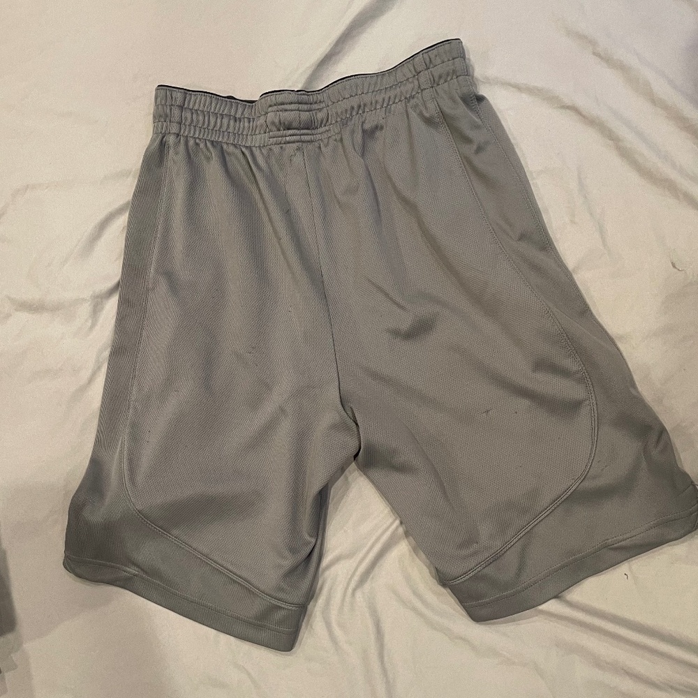 CSG Shorts - Picture 2 of 3